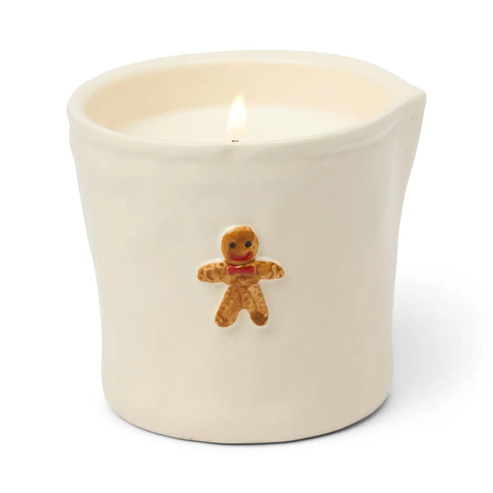 Bistro 8oz/226g Gingerbread Embossed Ceramic Candle - Gingerbread