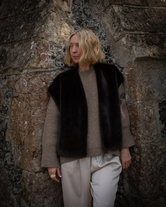 Chalk Clare Gilet / Rich Cocoa