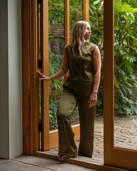 Chalk Evie Trousers | Avocado