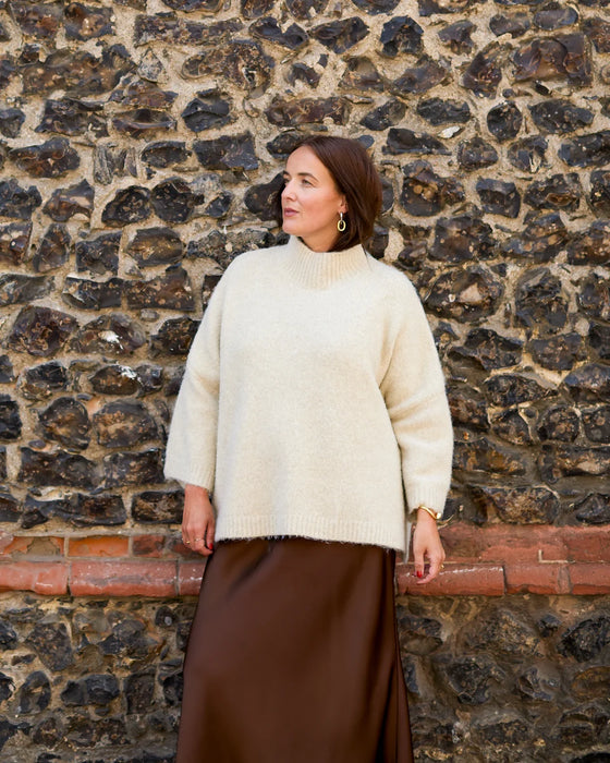 Chalk Vicki Fluffy Jumper