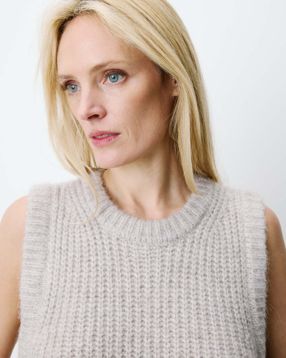 Grace & Mila Sleeveless Sweater