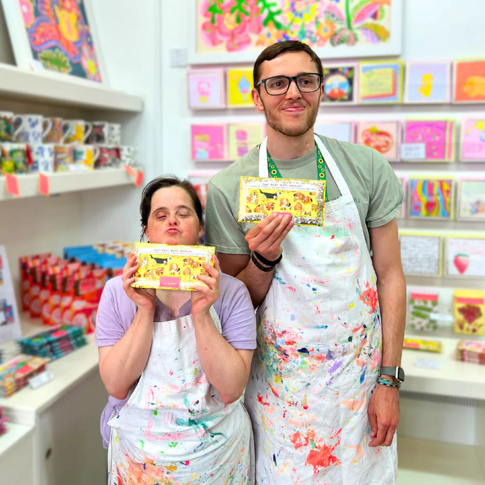 Happy Hounds, Silky Milky White Bar Chocolate with Vanilla