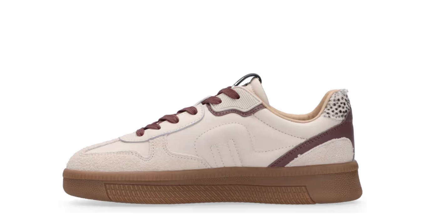 Maruti Off White Yale Sneakers