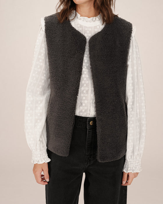 Grace & Mila Sinatra Sleeveless Jacket